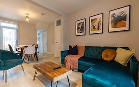 Contractor 3 Bed House Near City Centre And Stadiums With Parking